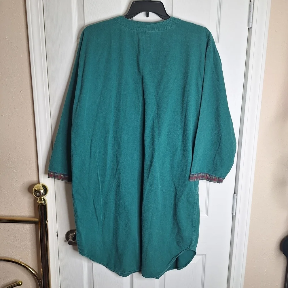 ACME comfortable teal